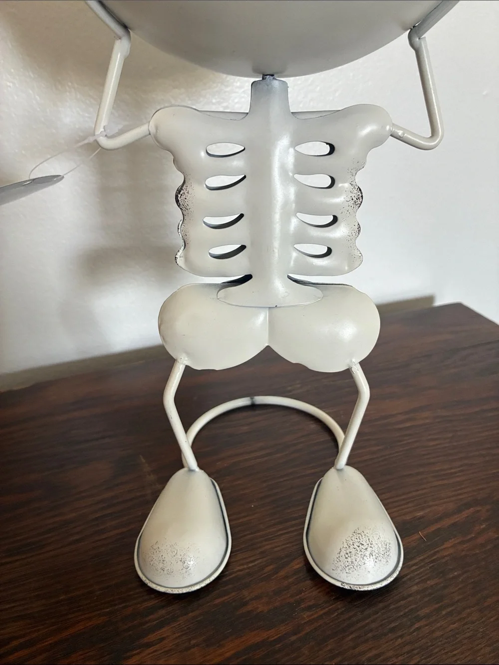 NWT- White Skeleton Man Metal Halloween Candy Bowl Decorative Stand